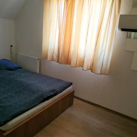 Aranyharmat Apartment