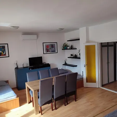 Apartment Aranyharmat
